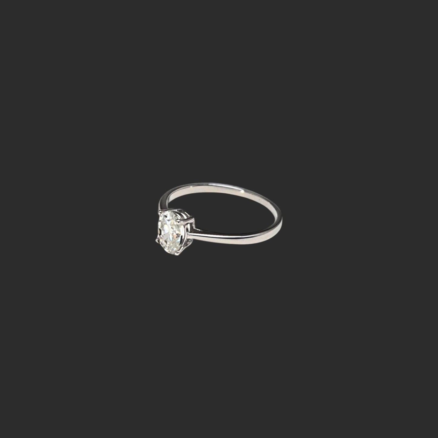 The Elara Oval Solitaire Ring