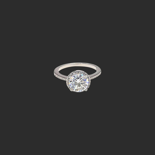 The Amara Halo Ring